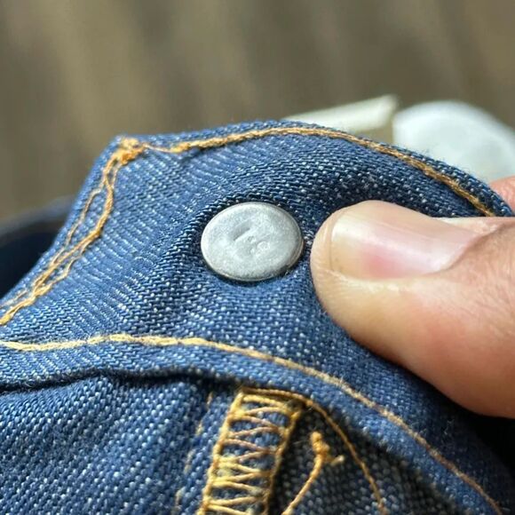 Vintage 70s Levi's Big E 684 Bell Bottom Flared Denim Jeans Size 32X30 - Picture 8 of 9